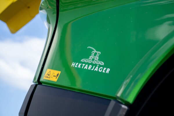 STICKER "HEKTARJÄGER"
